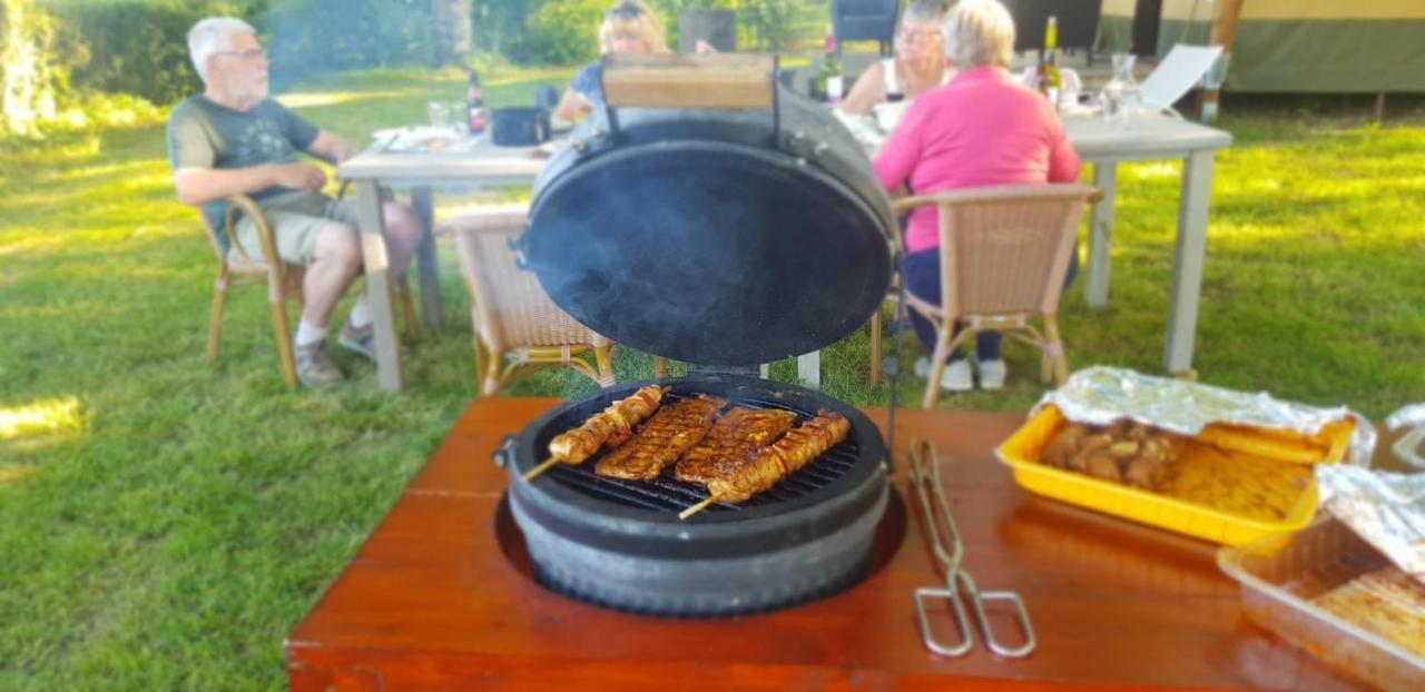 Glamping Les Arbres, Luxe Safaritent met zwembad Cronat Buitenkant foto